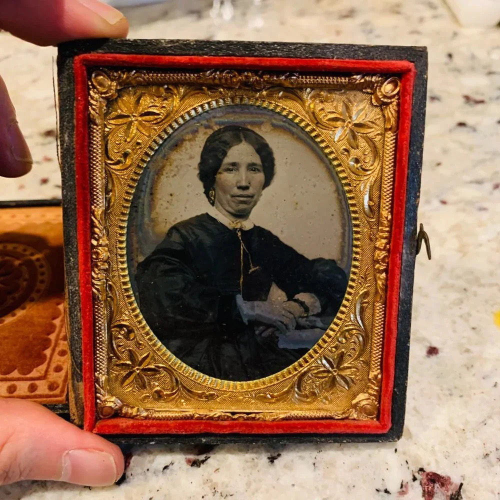 Amazing 1/6 Plate Ambrotype Superb Masterpiece of Young Woman Daguerreotype